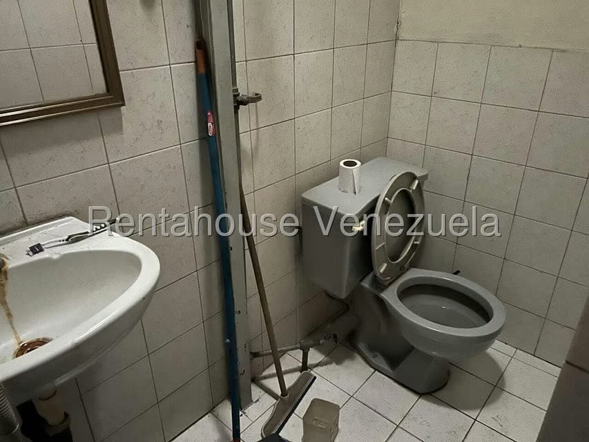 Comercial (Local Comercial) en Venta en Puente Hierro, Distrito Metropolitano - 19
