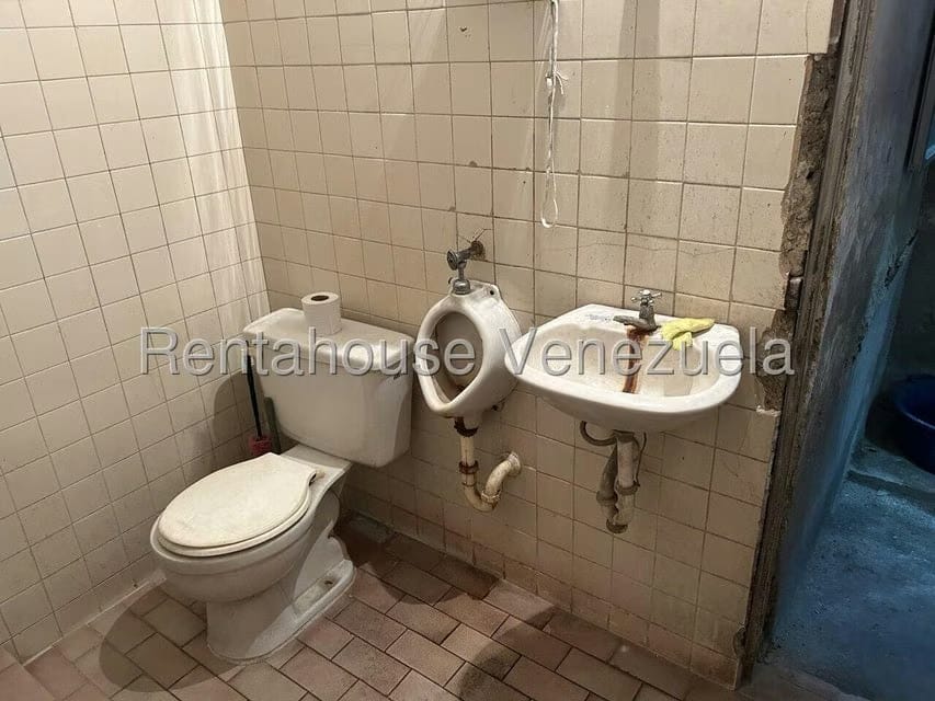 Comercial (Local Comercial) en Venta en Puente Hierro, Distrito Metropolitano - 9