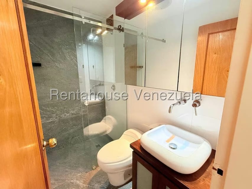 Apartamento (1 Nivel) en Venta en La Tahona, Distrito Metropolitano - 11