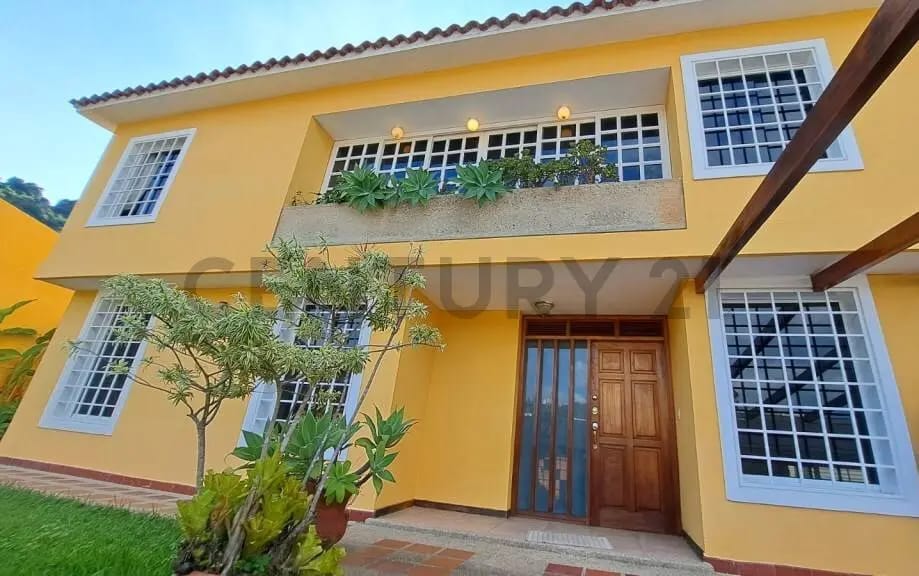 Venta Casa Prados del Este Calle Cerrada