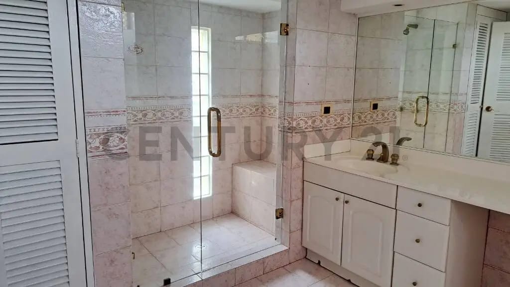 Venta Casa Prados del Este Calle Cerrada - 18