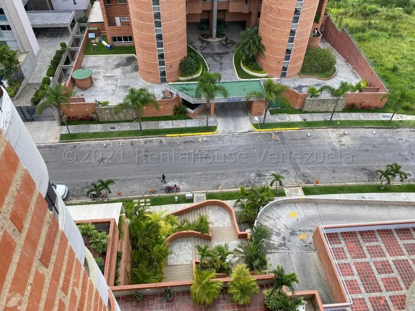 Apartamento (Penthouse) en Venta en Solar del Hatillo, Distrito Metropolitano - 24