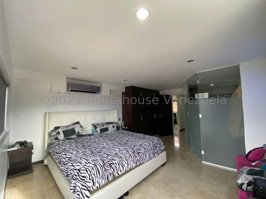 Apartamento (Penthouse) en Venta en Solar del Hatillo, Distrito Metropolitano - 31