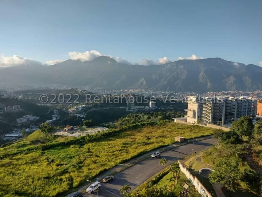 Apartamento (Penthouse) en Venta en Solar del Hatillo, Distrito Metropolitano - 37