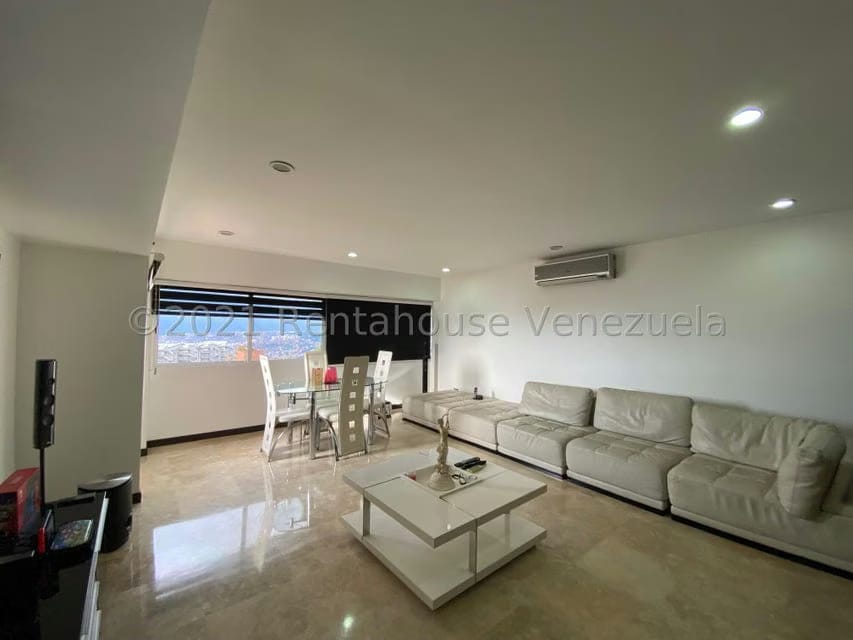 Apartamento (Penthouse) en Venta en Solar del Hatillo, Distrito Metropolitano - 5