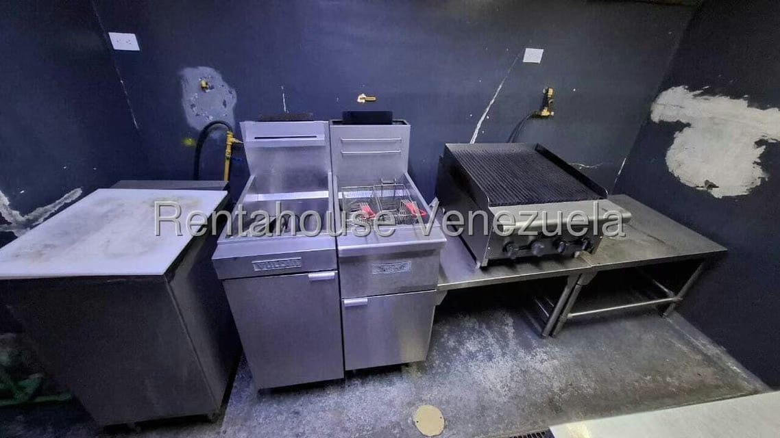 Comercial (Local Comercial) en Venta en El Hatillo, Distrito Metropolitano - 28