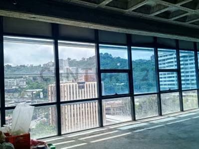 INVIERTA EN LAS MERCEDES: ESPACIO DE 161 M2 EN LA PRESTIGIOSA TORRE GUAYANA - 7