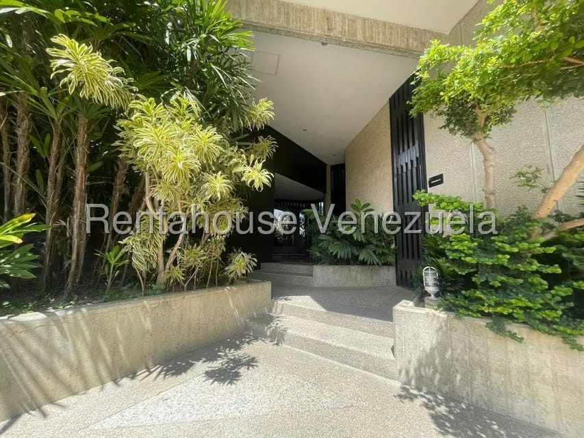 Apartamento (1 Nivel) en Venta en Los Naranjos del Cafetal, Distrito Metropolitano - 3