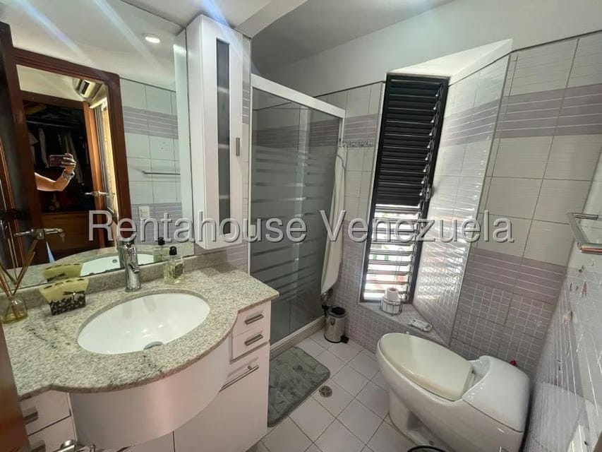 Apartamento (1 Nivel) en Venta en Los Naranjos del Cafetal, Distrito Metropolitano - 35