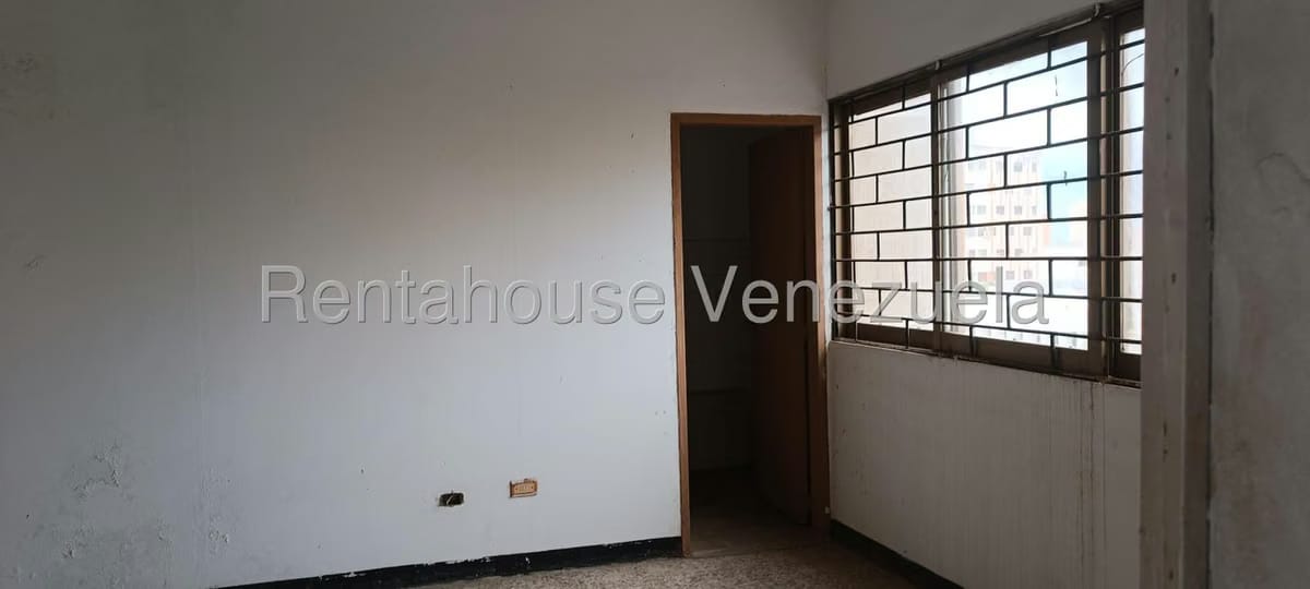 Comercial (Oficina) en Venta en Avenida Bella Vista, Zulia - 14