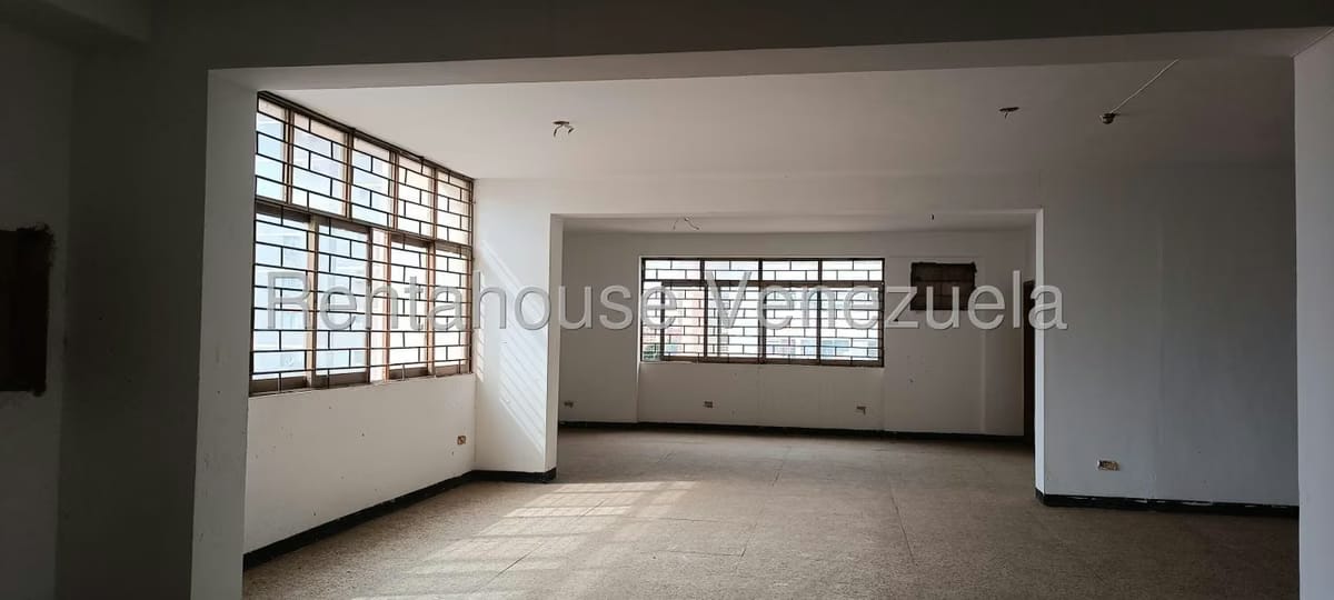 Comercial (Oficina) en Venta en Avenida Bella Vista, Zulia - 17