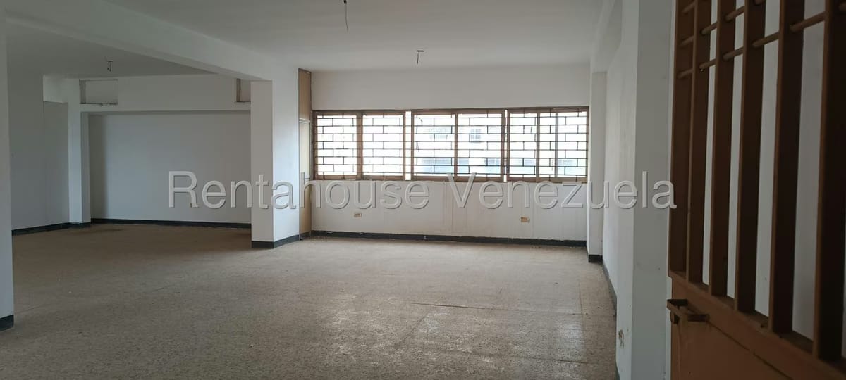 Comercial (Oficina) en Venta en Avenida Bella Vista, Zulia - 18