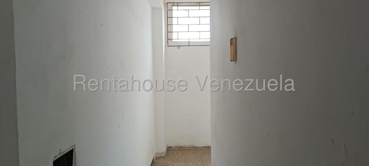 Comercial (Oficina) en Venta en Avenida Bella Vista, Zulia - 9