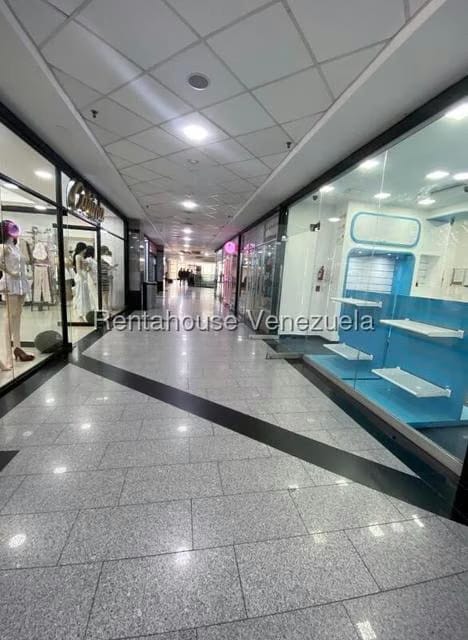 Comercial (Local Comercial) en Alquiler en El Paraiso, Distrito Metropolitano - 12