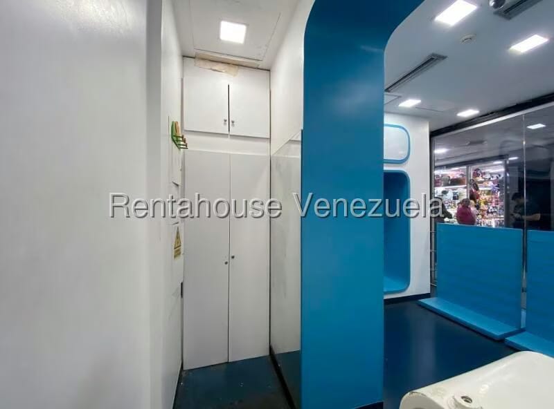 Comercial (Local Comercial) en Alquiler en El Paraiso, Distrito Metropolitano - 8