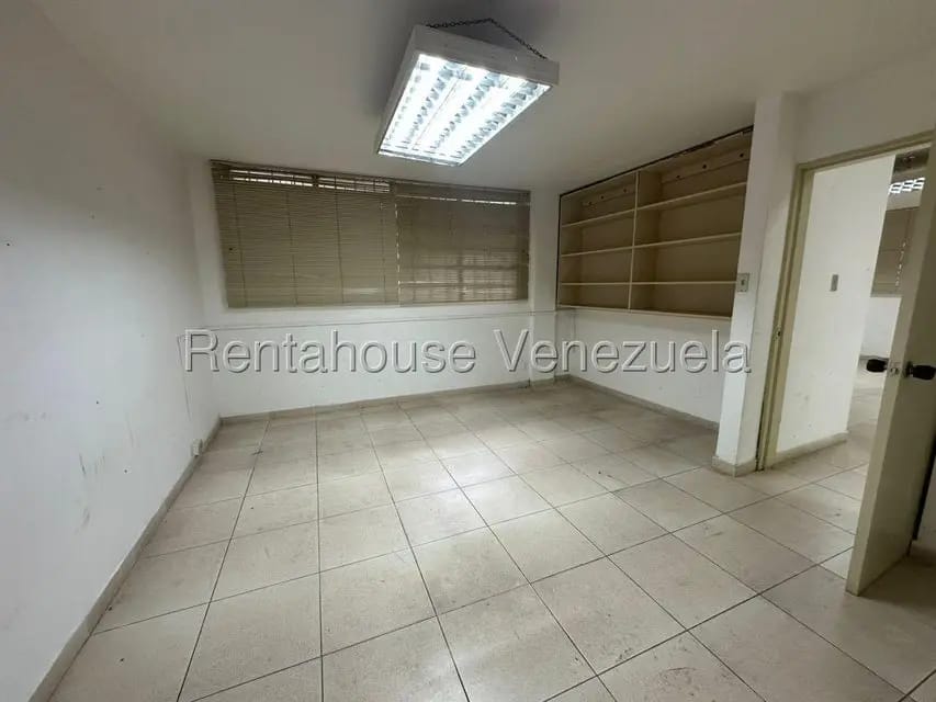Comercial (Oficina) en Alquiler en La Trinidad, Distrito Metropolitano - 13