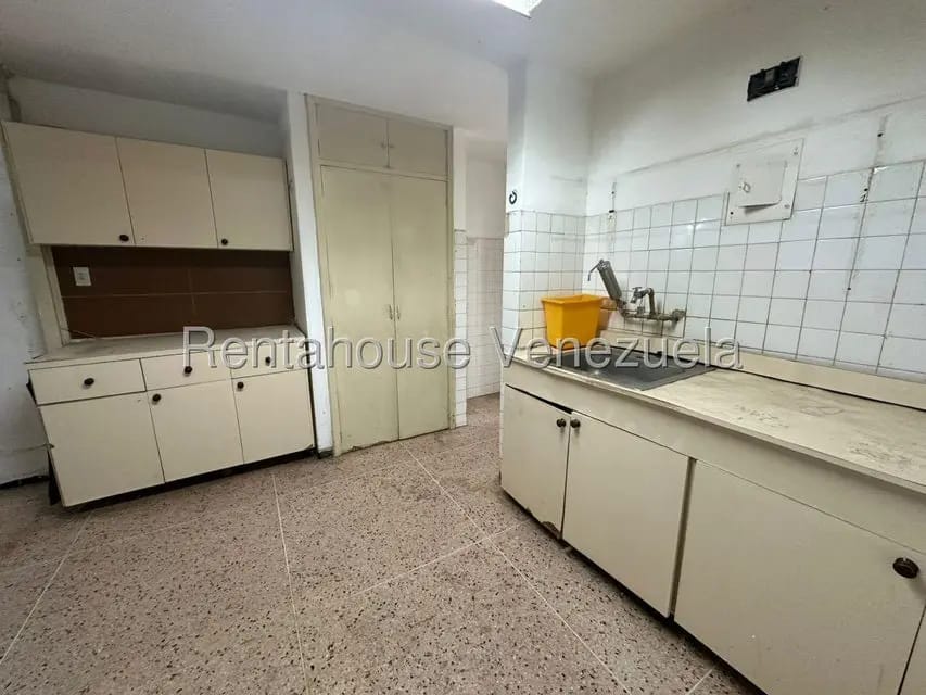 Comercial (Oficina) en Alquiler en La Trinidad, Distrito Metropolitano - 23