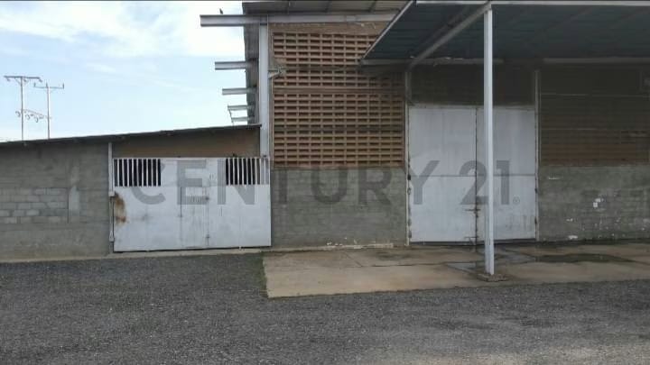 Alquilo Galpones Complejo Cerrado, San Francisco, desde 2.000m2 hasta 3.000m2 - 7
