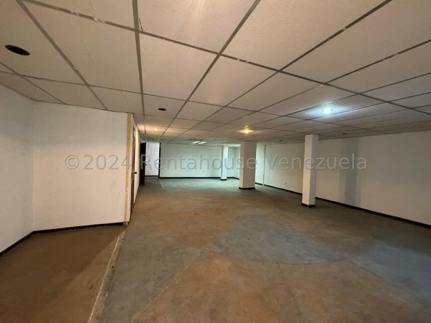Comercial (Local Comercial) en Alquiler en Parroquia Catedral, Distrito Metropolitano - 7