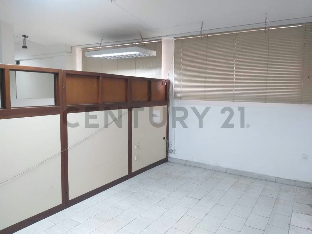 Casa en Alquiler para Oficina o Depósito en La Trinidad - 6