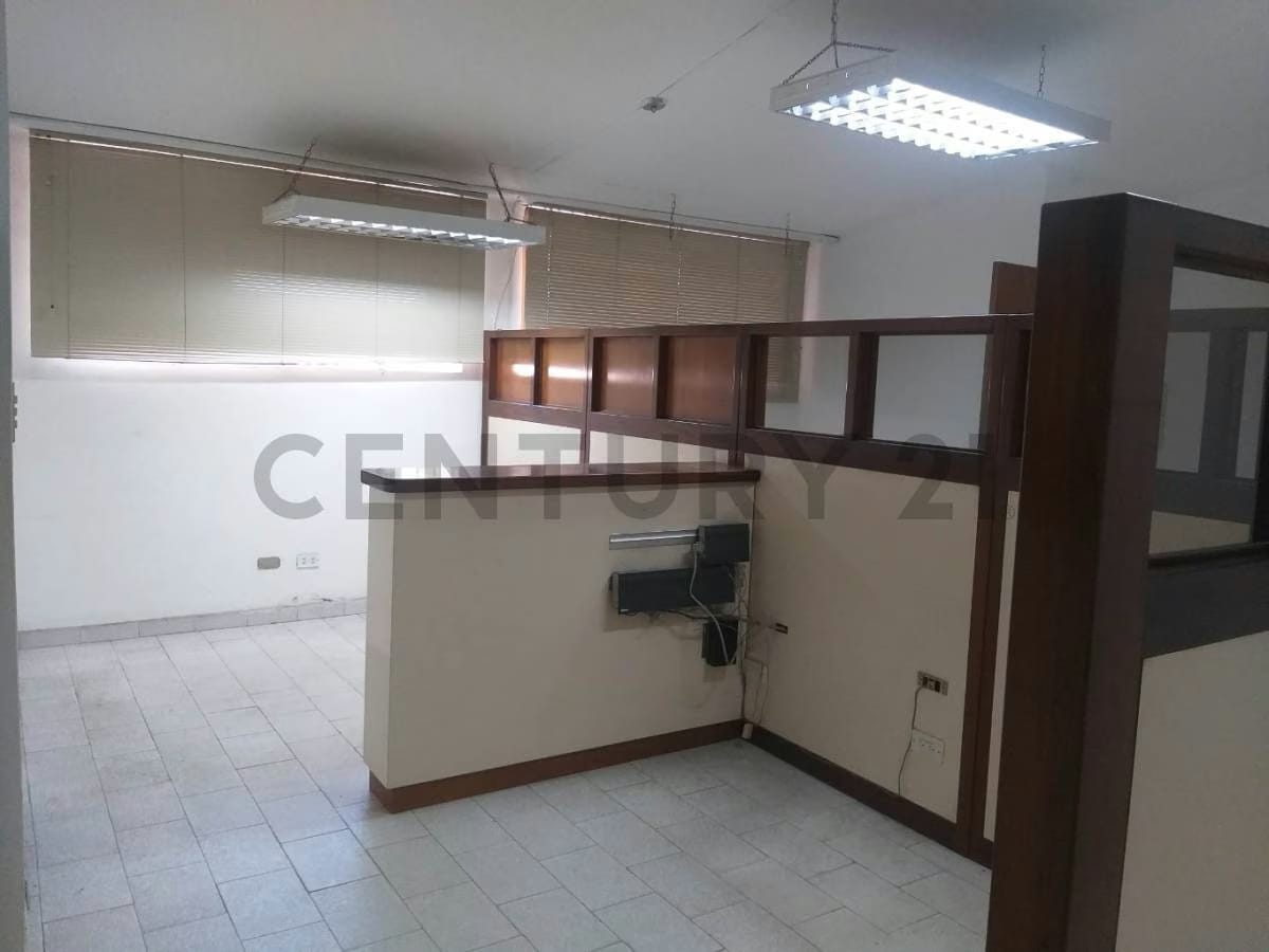 Casa en Alquiler para Oficina o Depósito en La Trinidad - 7