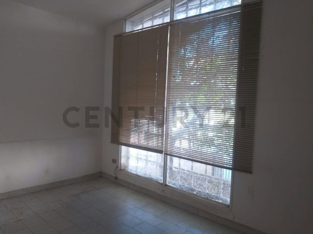 Casa en Alquiler para Oficina o Depósito en La Trinidad - 10