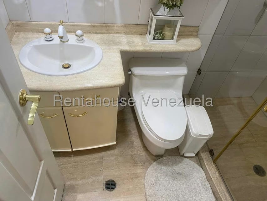 Apartamento (1 Nivel) en Alquiler en El Bosque, Carabobo - 31