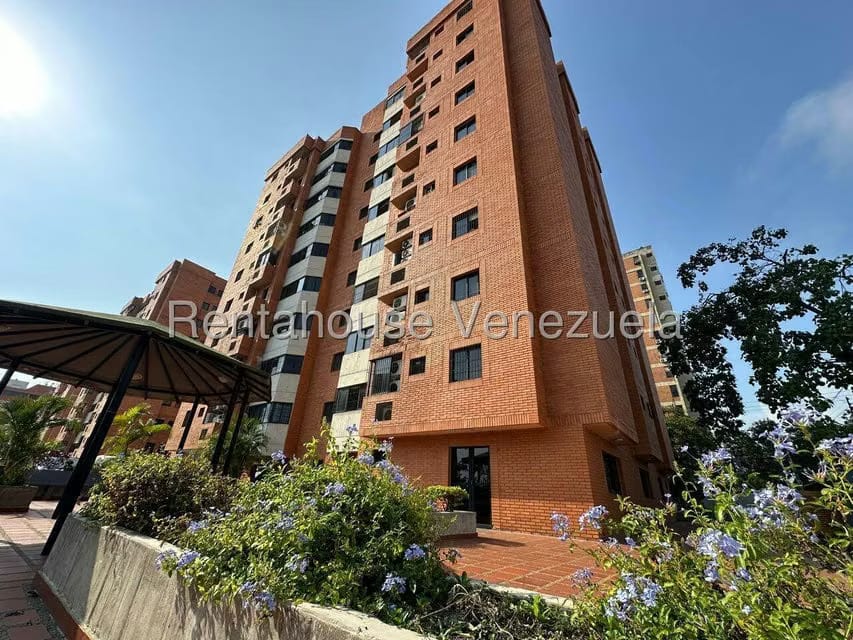 Apartamento (1 Nivel) en Alquiler en El Parque, Lara - 2