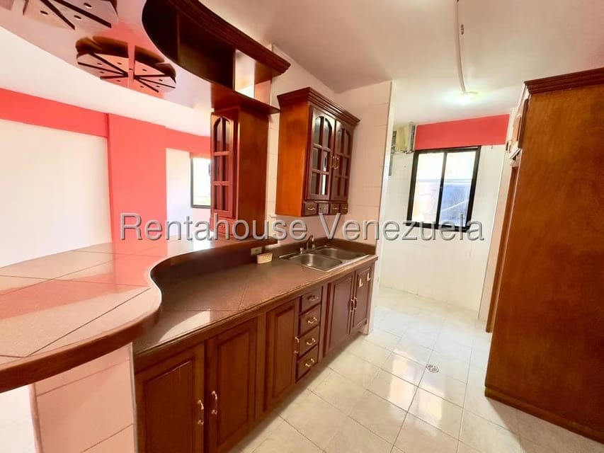 Apartamento (1 Nivel) en Alquiler en El Parque, Lara - 18