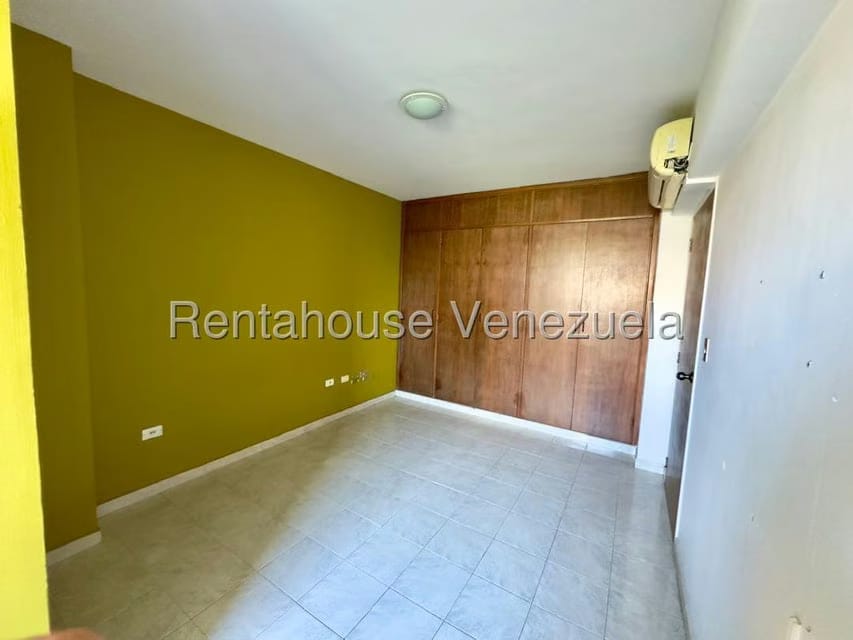 Apartamento (1 Nivel) en Alquiler en El Parque, Lara - 27