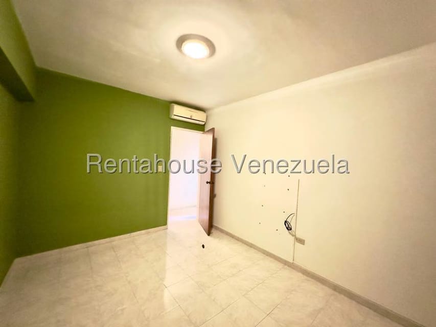 Apartamento (1 Nivel) en Alquiler en El Parque, Lara - 31
