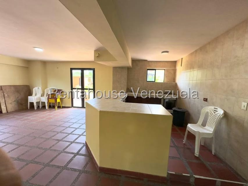 Apartamento (1 Nivel) en Alquiler en El Parque, Lara - 34