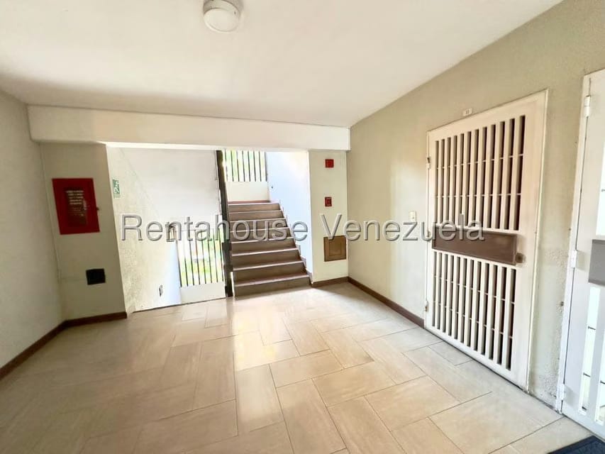 Apartamento (1 Nivel) en Alquiler en El Parque, Lara - 5