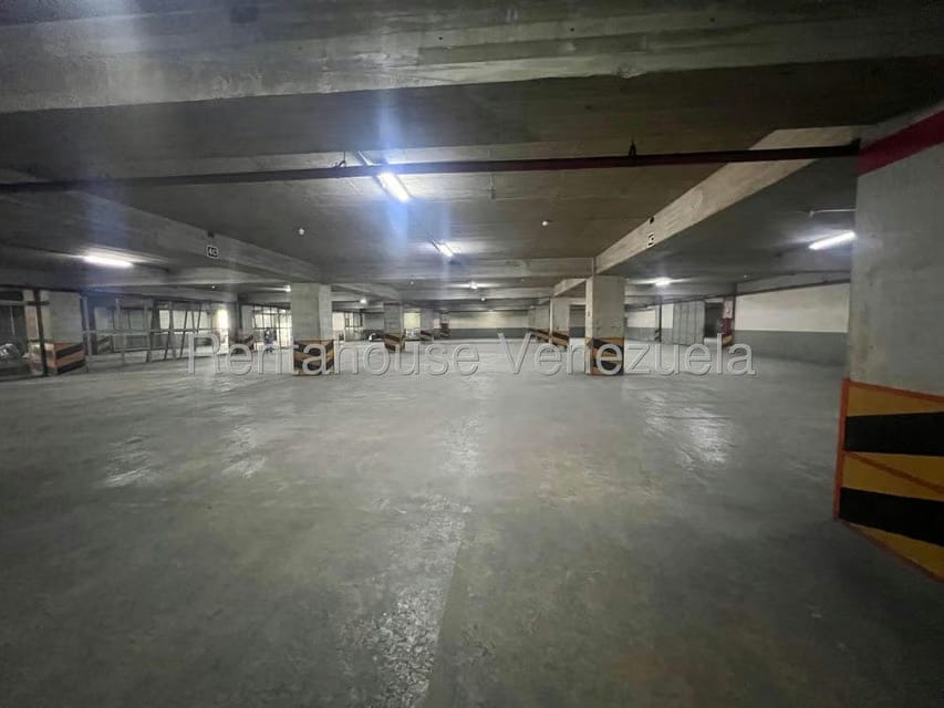Comercial (Galpon - Deposito) en Alquiler en El Tambor, Miranda - 3