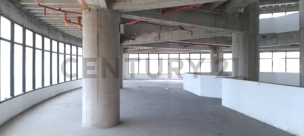 Se Alquila en El Rosal 2 pisos contiguos de oficinas para un total de 1200 M2 - 4