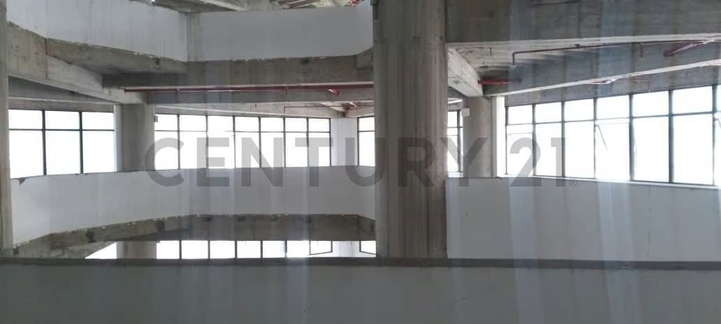 Se Alquila en El Rosal 2 pisos contiguos de oficinas para un total de 1200 M2 - 6