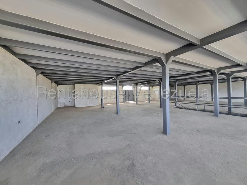 Comercial (Local Comercial) en Alquiler en Zona Oeste, Lara - 5