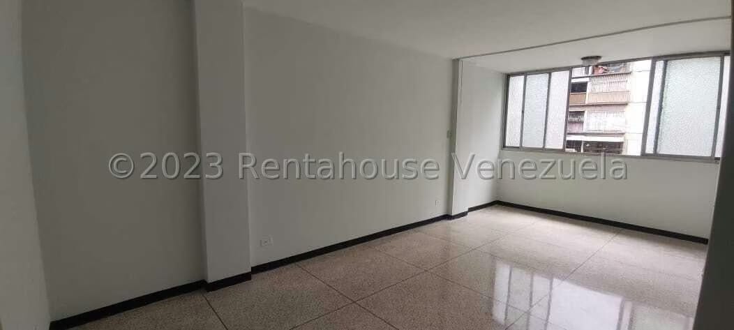 Apartamento (1 Nivel) en Venta en Parroquia Altagracia, Distrito Metropolitano - 2