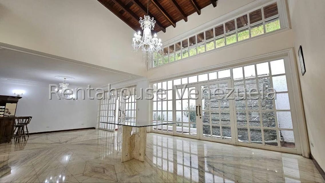 Casa (Duplex) en Venta en Prados del Este, Distrito Metropolitano - 22