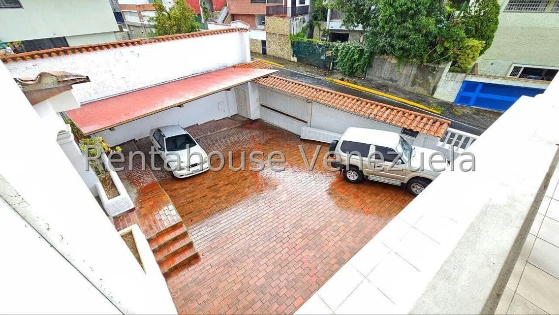 Casa (Duplex) en Venta en Prados del Este, Distrito Metropolitano - 49