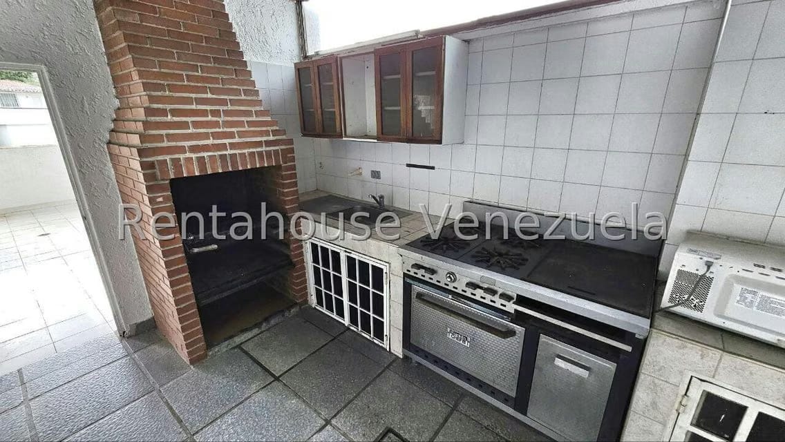 Casa (Duplex) en Venta en Prados del Este, Distrito Metropolitano - 62