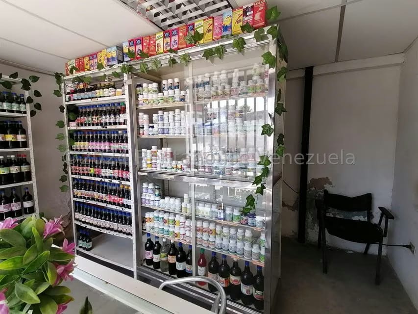 Comercial (Local Comercial) en Venta en Santa Rita, Aragua - 12