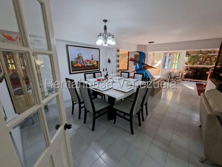 Casa (Multipes Niveles) en Venta en Cerro Verde, Distrito Metropolitano - 11