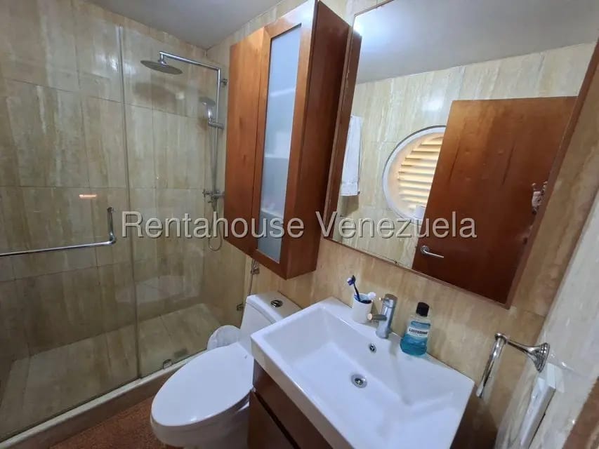 Casa (Multipes Niveles) en Venta en Cerro Verde, Distrito Metropolitano - 103