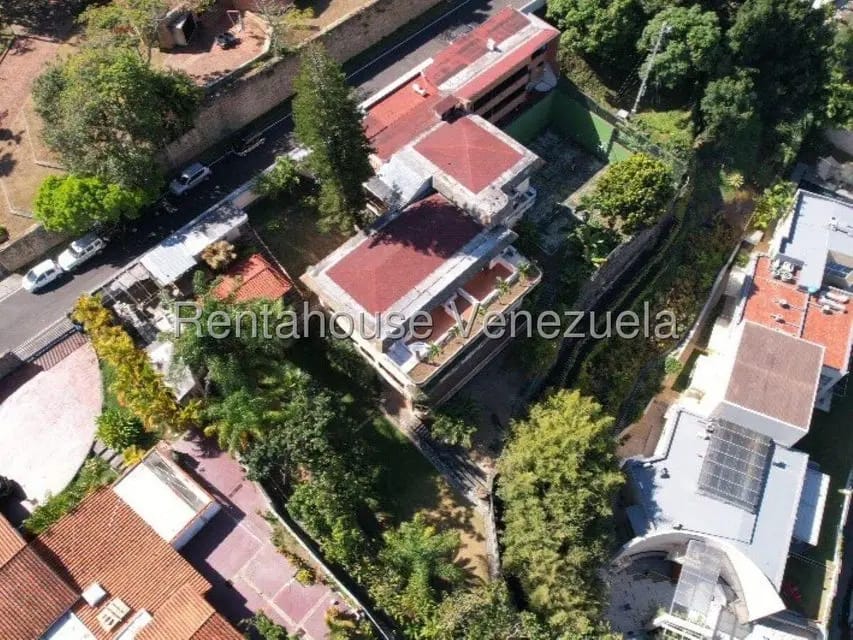 Casa (Multipes Niveles) en Venta en Cerro Verde, Distrito Metropolitano - 110