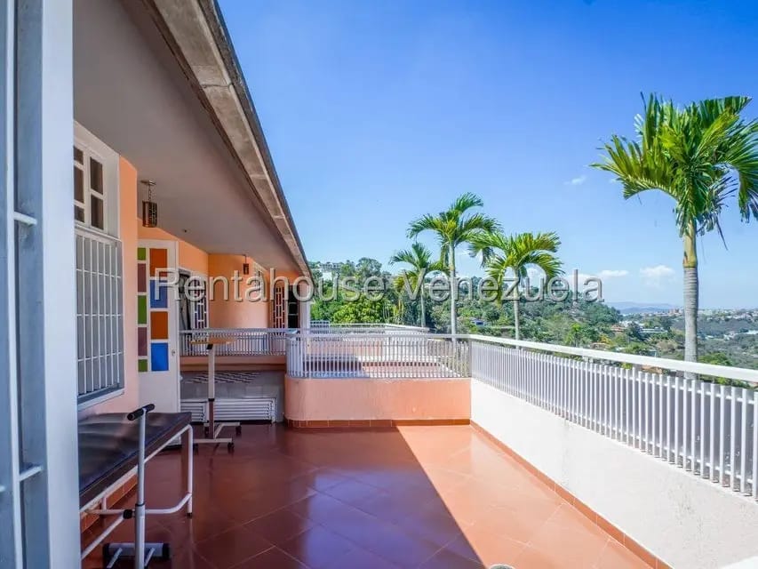 Casa (Multipes Niveles) en Venta en Cerro Verde, Distrito Metropolitano - 24