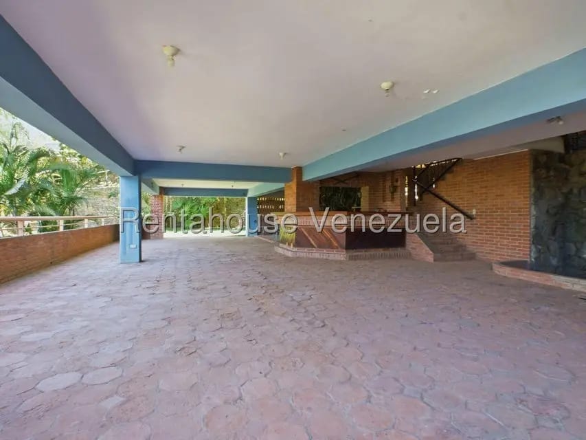 Casa (Multipes Niveles) en Venta en Cerro Verde, Distrito Metropolitano - 38