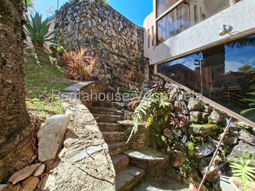 Casa (Multipes Niveles) en Venta en Cerro Verde, Distrito Metropolitano - 40