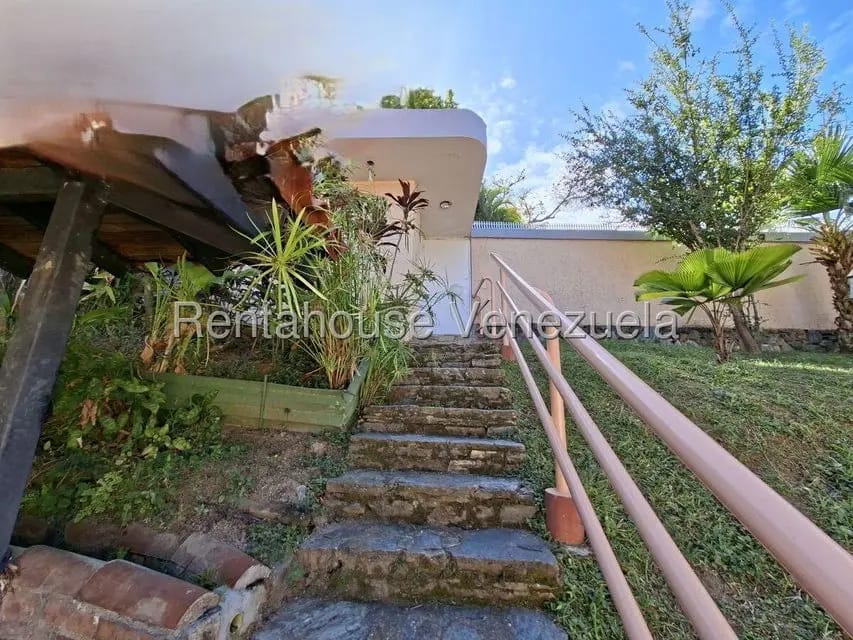 Casa (Multipes Niveles) en Venta en Cerro Verde, Distrito Metropolitano - 41