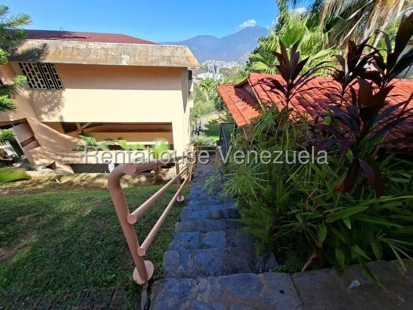 Casa (Multipes Niveles) en Venta en Cerro Verde, Distrito Metropolitano - 46